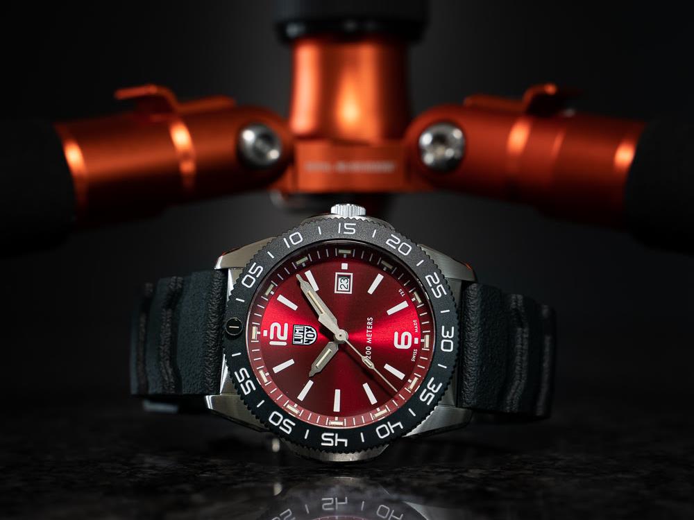 Reloj de Cuarzo Luminox Sea Pacific Diver, Rojo, 44 mm, Día, 20 atm, XS.3135