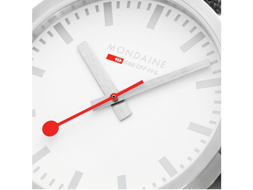 Reloj de Cuarzo Mondaine Classic, Blanco, 40 mm, Correa textil, A660.30360.17SBB