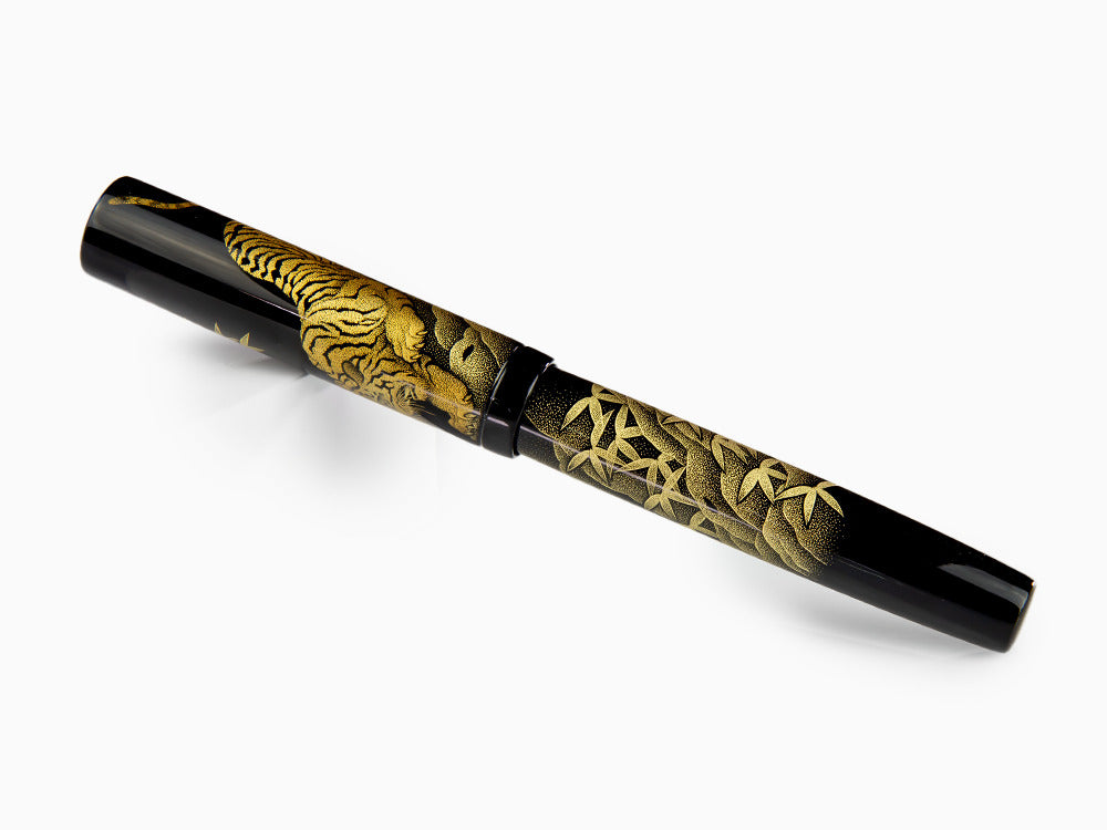 Pluma Estilográfica Namiki Chinkin Tiger, Laca Urushi, Adornos en oro