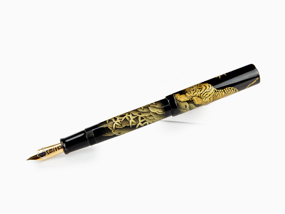 Pluma Estilográfica Namiki Chinkin Tiger, Laca Urushi, Adornos en oro