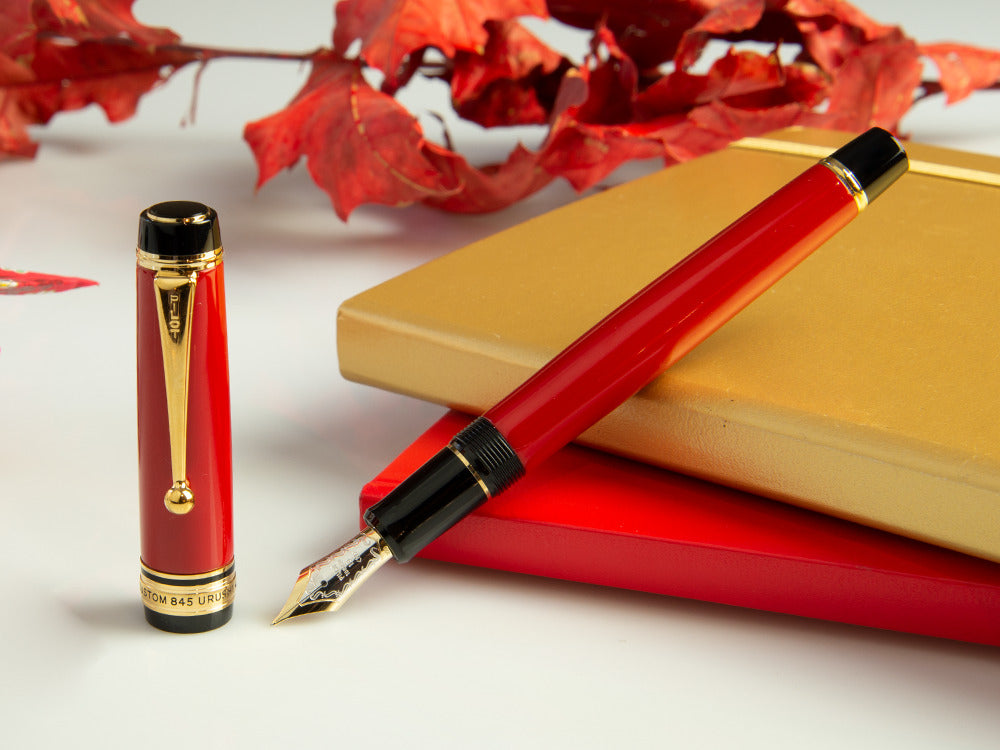 Pluma Estilográfica Pilot Custom 845 Red, Adornos PVD Oro, FKV-5MR-R